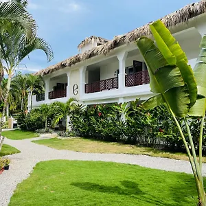 Empyrean Tropical Wellness Portillo Bed and breakfast